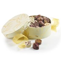 Rund Hatteæske -  Luksus chokolade 500g_motiv: Creme Guld blade 2060-2327